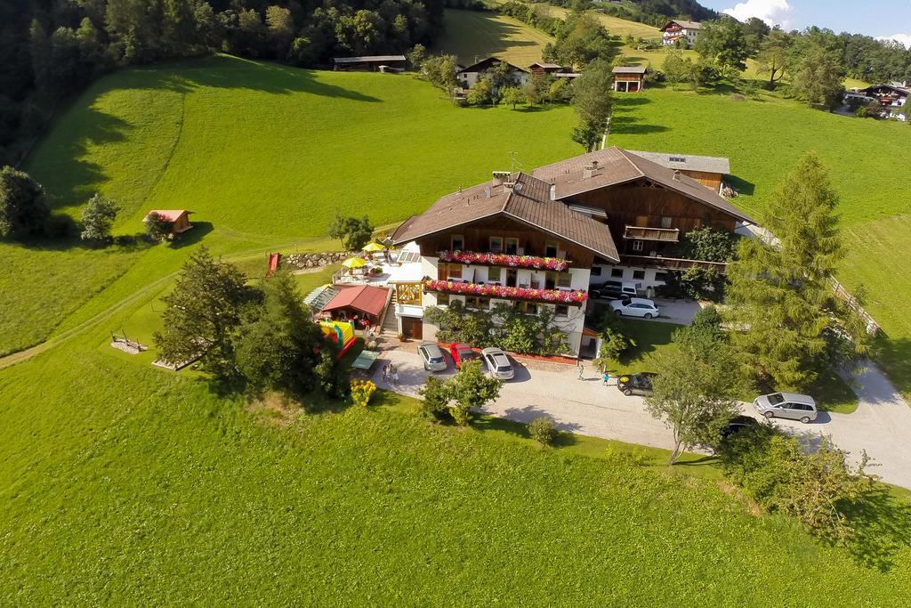 Ladestatthof Hotel Neustift im Stubaital Exterior photo