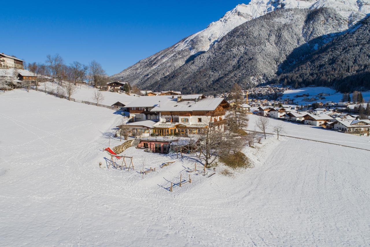 Ladestatthof Hotel Neustift im Stubaital Exterior photo